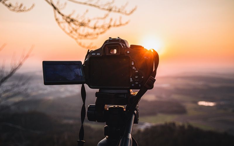 Fotoworkshop in Franken – Teilnehmer üben Komposition an einer fränkischen Burgruine