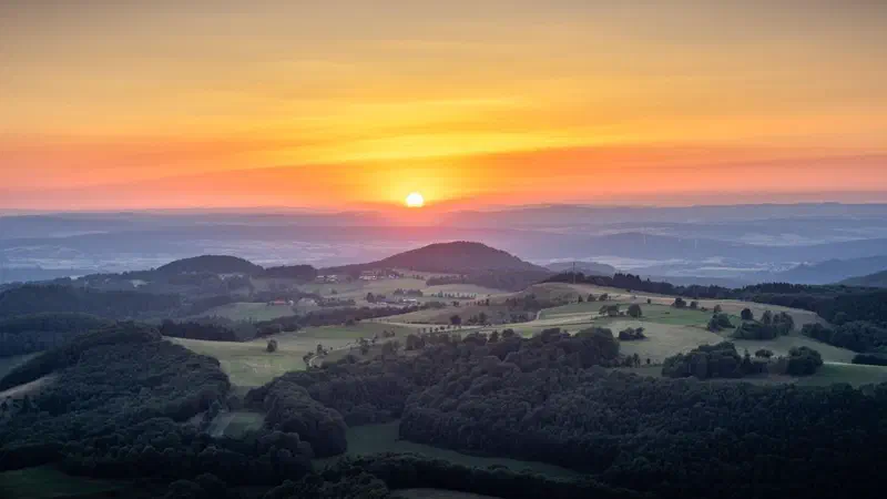 Blick über die Fränkische Schweiz mit seinen malerischen Tälern.