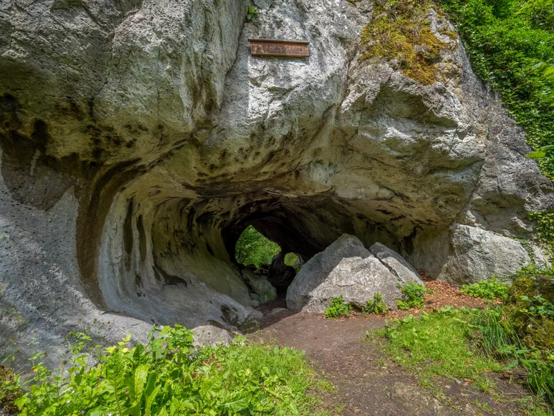 Quackenschloss, Felsentor bei Engelhardsberg (HDR-Aufnahme)