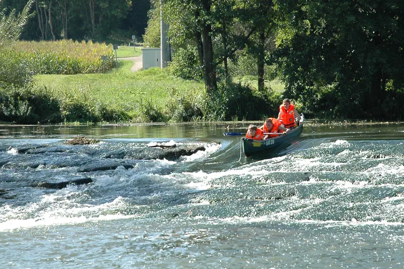 Kanadier an der Bootsrutsche bei Hammermühle an der Altmühl