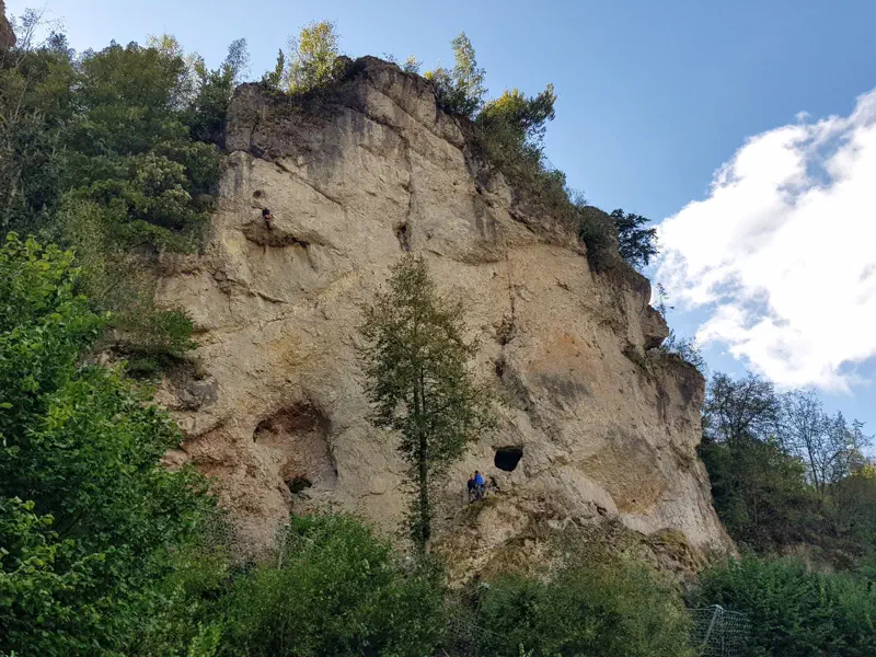 Kletterer an der Pottensteiner Wand im Frankenjura