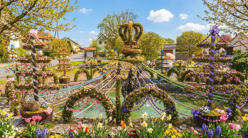 Weltrekord-Osterbrunnen in Bieberbach