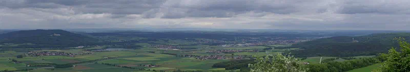 Blick vom Staffelberg über den Gottesgarten am Obermain bis Kloster Banz und Vierzehnheiligen