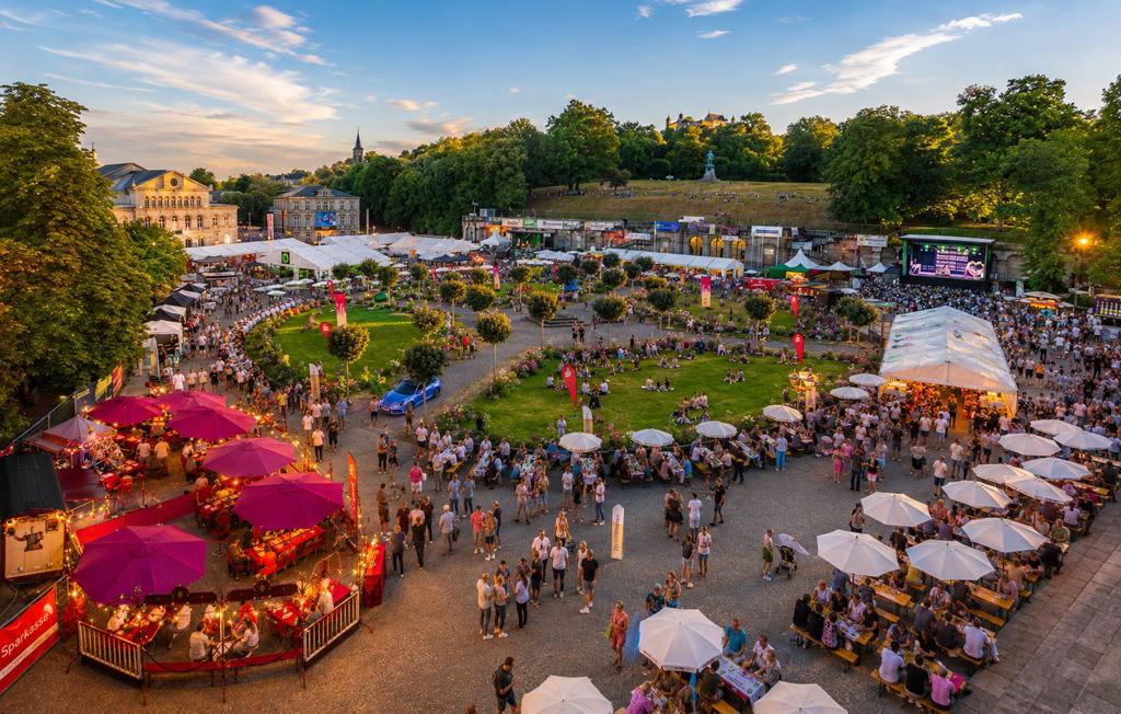 Sommerliches Schlossplatzfest in Coburg als Veranstaltungstipp für Franken vom 17. bis 19. Juli 2026