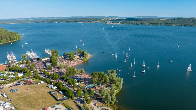 Lieder am See 2026 mit Open-Air-Bühne am Brombachsee