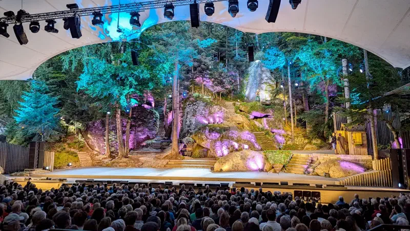 Luisenburg-Festspiele Wunsiedel 2026 auf der Freilichtbühne im Felsenlabyrinth