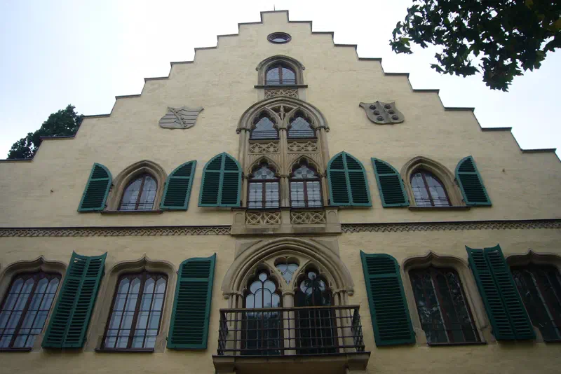 Schloss Rosenau bei Rödental als Ausflug ab Coburg