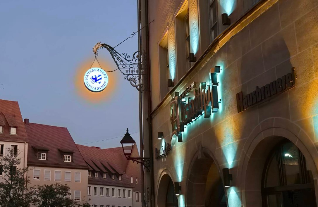 Hausbrauerei Altstadthof, Fränkisch · Bio — Brauereigasthof