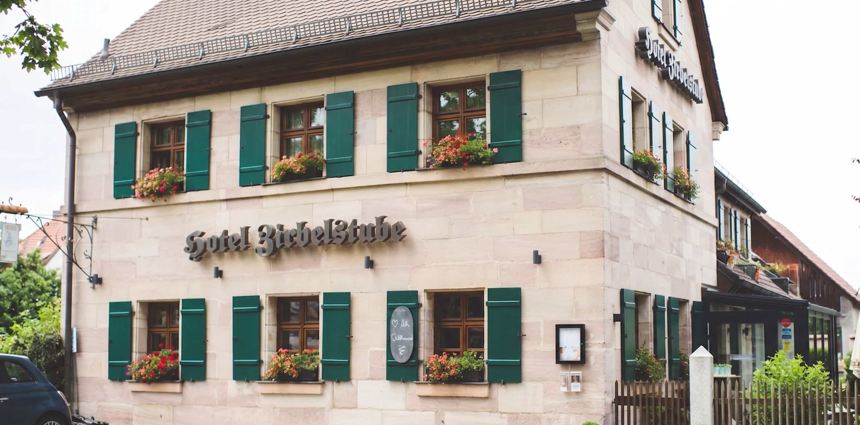 Zirbelstube Worzeldorf, Fränkisch — Wirtshaus
