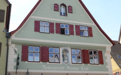 Denkmalgeschütztes Haus Weinmarkt 11 mit Wirtshaus und Hotel zur Sonne in Dinkelsbühl