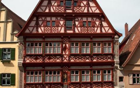 Historisches Fachwerk-Stammhaus des Hotels Deutsches Haus in Dinkelsbühl