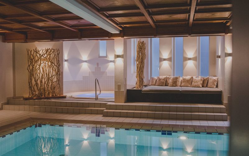 Wellnesshotels Franken mit Innenpool und Spa in Bad Bocklet