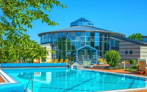 Das Kurhotel Bad Rodach liegt direkt an der ThermeNatur