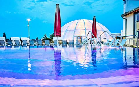 Kurhotel Pyramide mit Thermenarrangement und Halbpension in Bad Windsheim