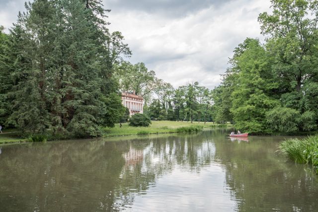 Schloss Schönbusch am See im englischen Landschaftspark Aschaffenburg