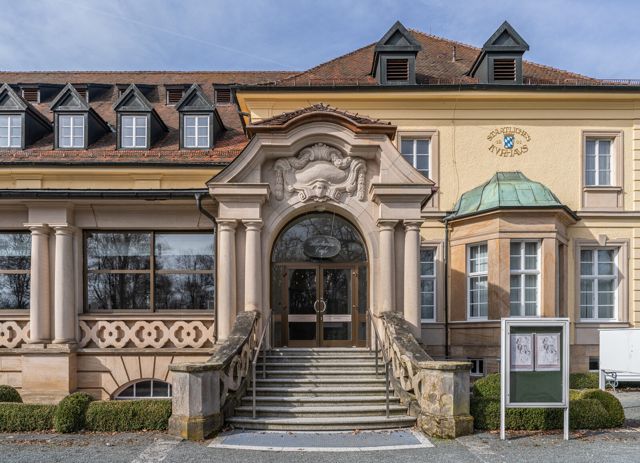 Historisches Kurhaus im Kurpark Bad Steben