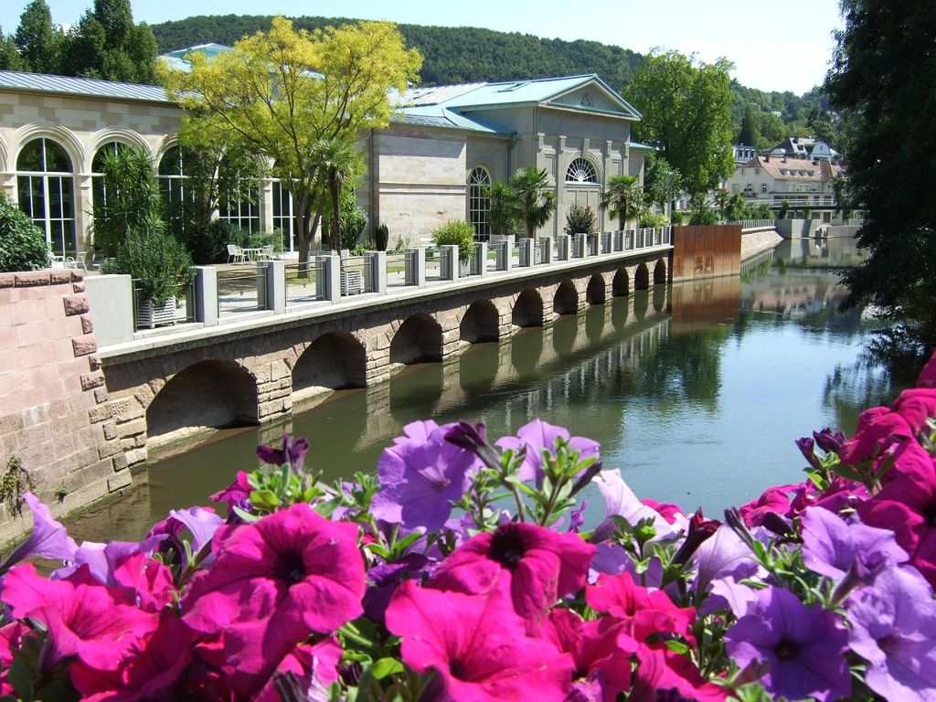 Therme und Kurpark in Franken
